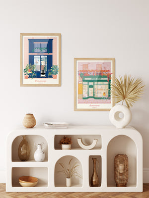 Composition murale avec les affiches "Boutique Fleurie – Printemps en Ville" et "Boutique Littéraire – Automne en Ville", pour une décoration inspirée des saisons en ville