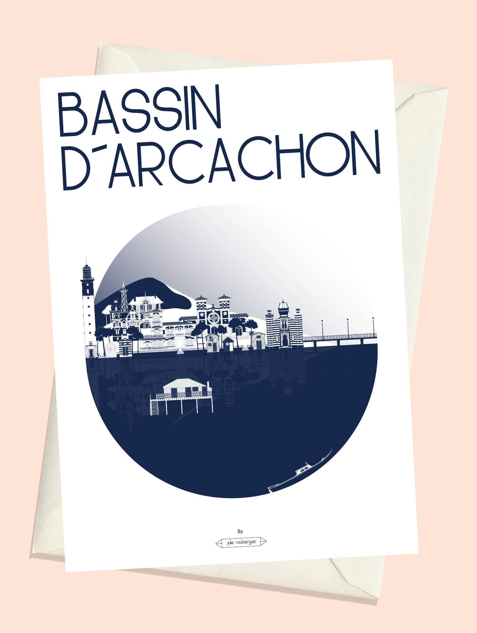 Carte postale illustrée intitulée “Bassin d'Arcachon, La Ville” par Julie Roubergue, représentant de façon graphique les lieux emblématiques du Bassin d'Arcachon en marine.