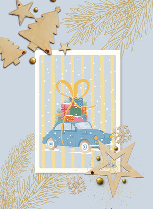 Illustration de la carte postale En route pour Noël, voiture rétro chargée de paquets cadeaux et ruban jaune à pois dans un décor de Noël.